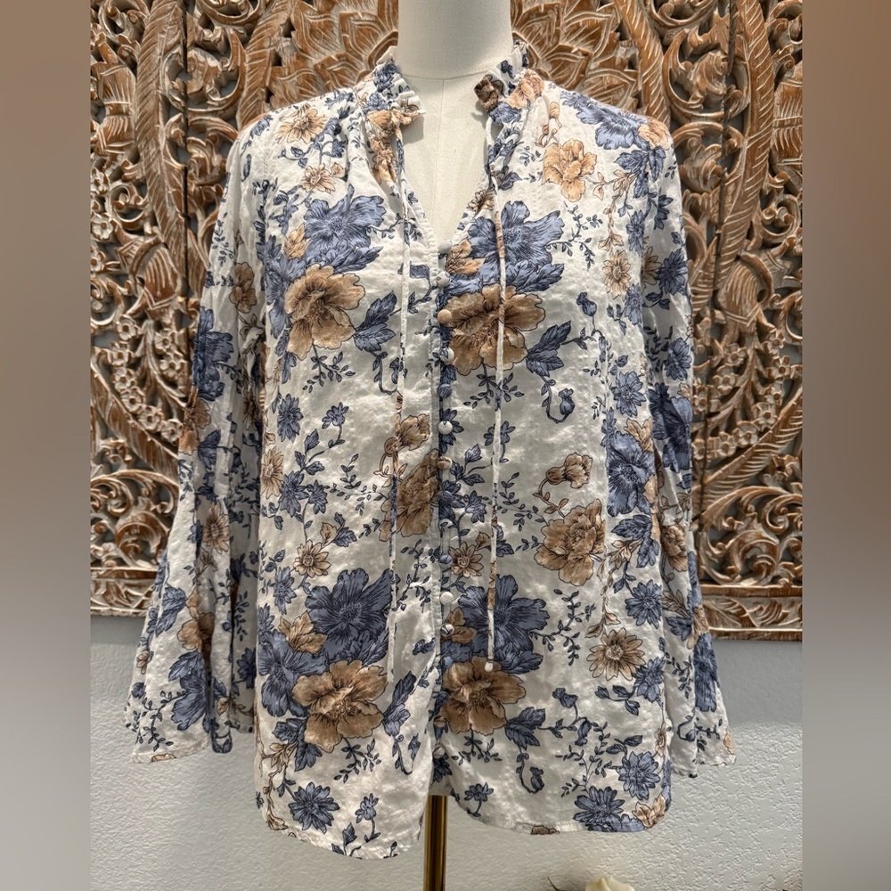 Umgee Blue & Tan Floral Bell Sleeve Boho, Romantic, Cottagecore Blouse - Picture 2 of 15